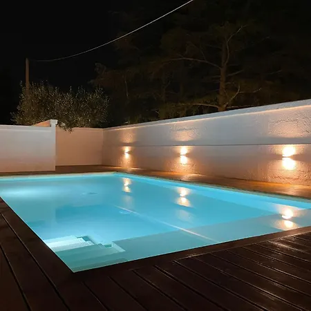 Allivigne & Pool Гостевой дом 3*